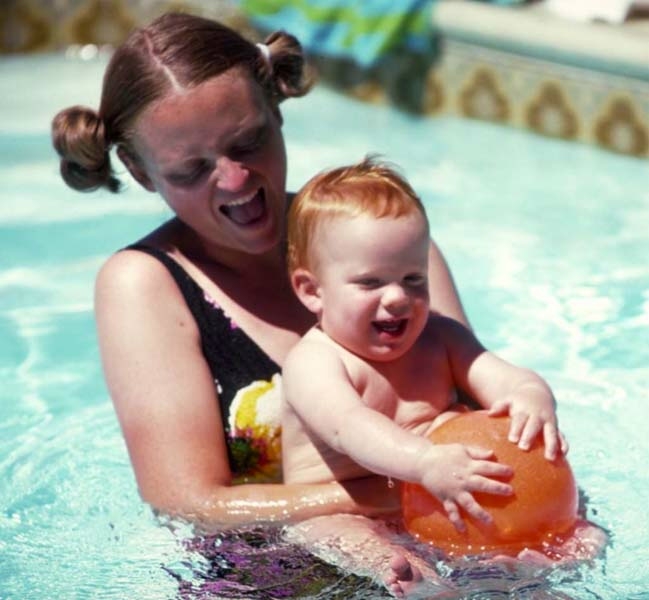 ../Images/Chris and Mom in Pool at Juniper Lane 1973.jpg